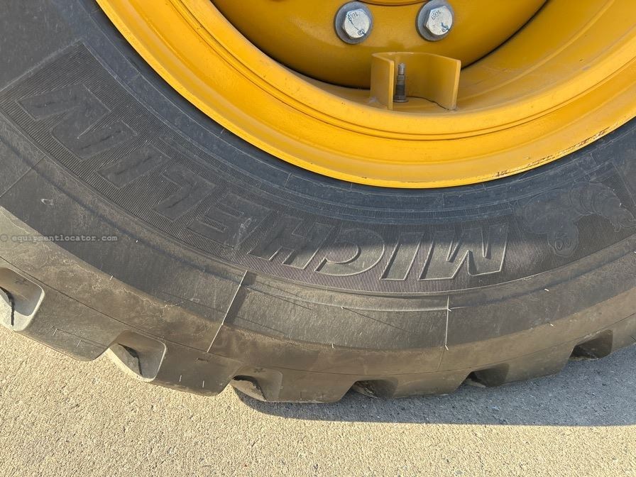 2024 John Deere 444P Image 33