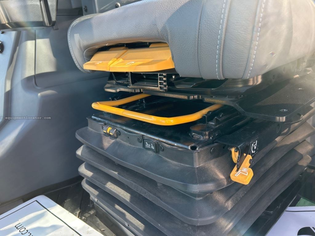 2024 John Deere 444P Image 41