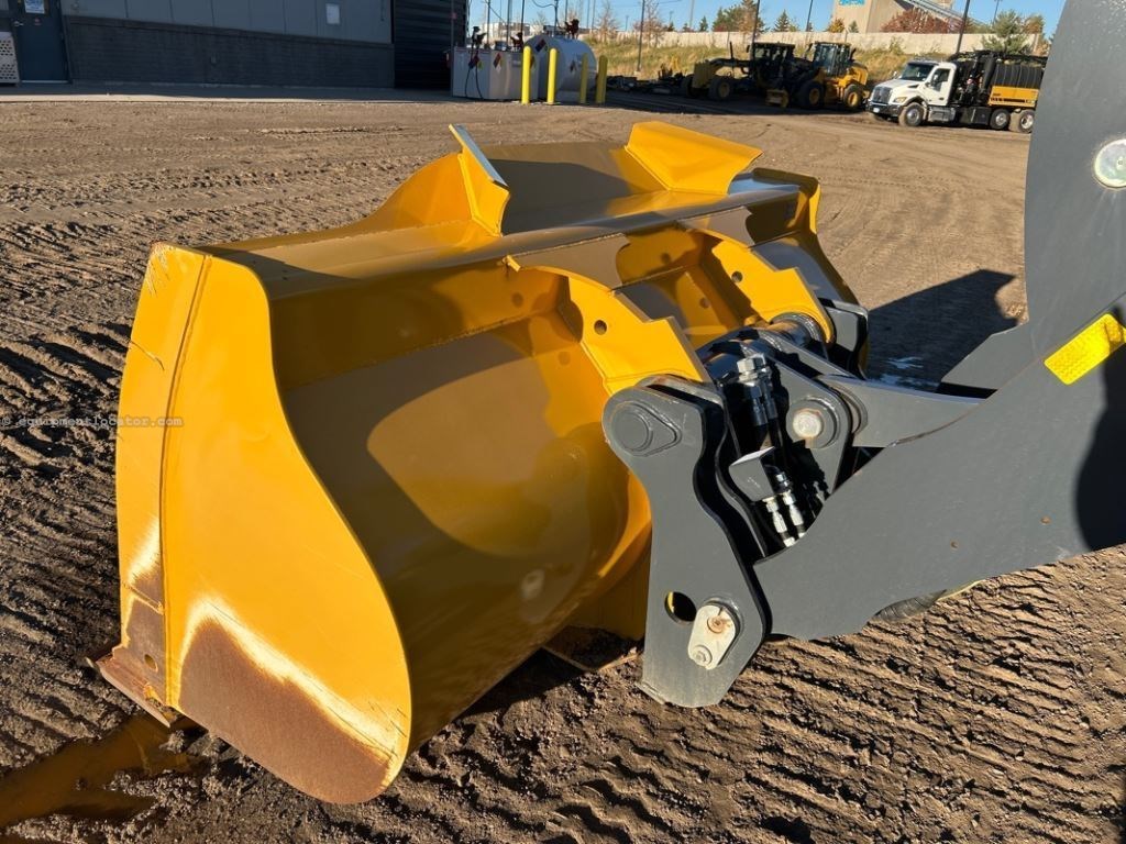 2024 John Deere 444P Image 10