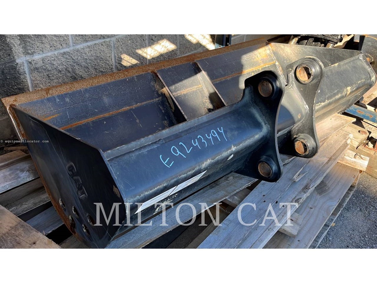 2022 Caterpillar 305/306 51INCH DITCH CLEANING BUCKET Image 1