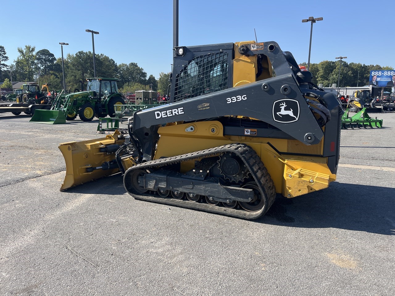 2023 John Deere 333G Image 2