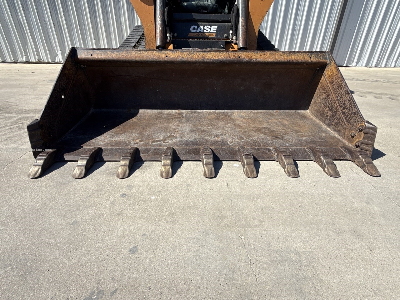 2022 Case TR340B Image 10