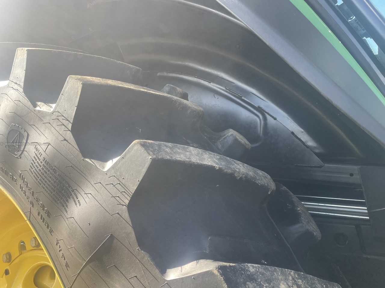 2024 John Deere 8R 250 Image 23