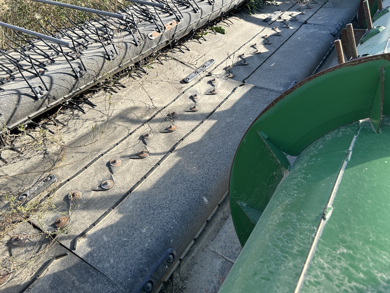 2018 John Deere 615P Image 10