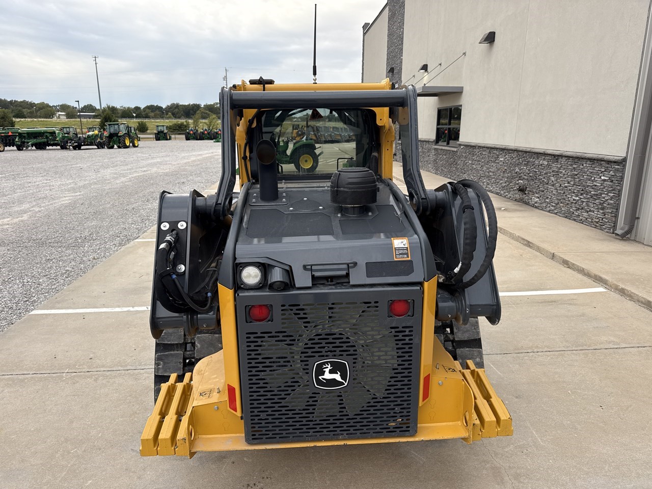 2024 John Deere 325G Image 11