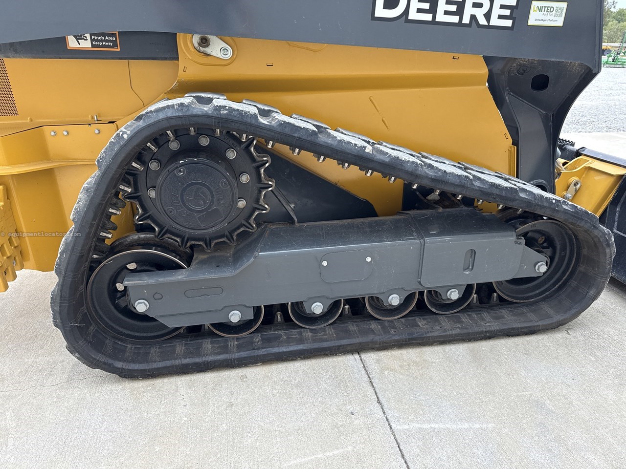 2024 John Deere 325G Image 20