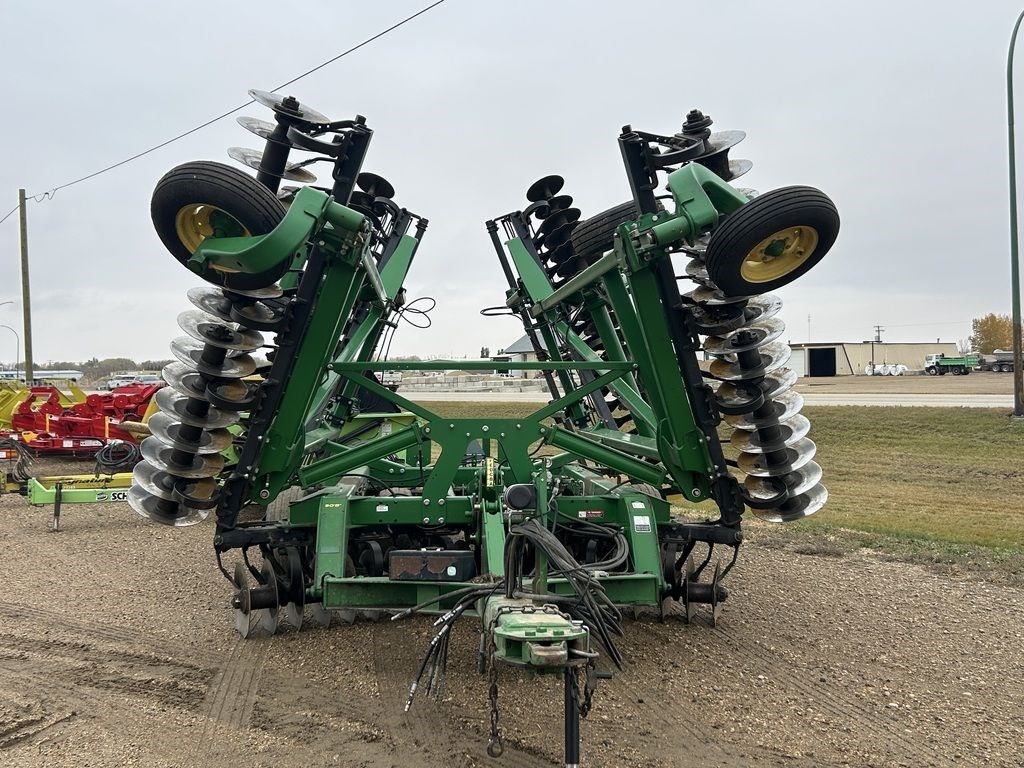 2013 John Deere 2623VT Vertical Tillage Image 3