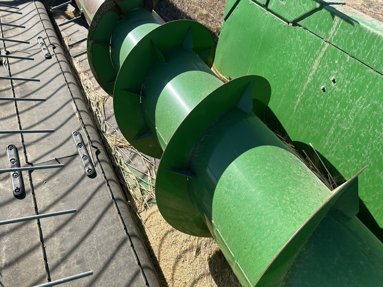 2011 John Deere 615P Image 10