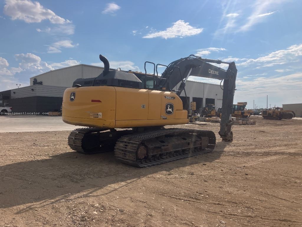 2022 John Deere 210GLC Image 2