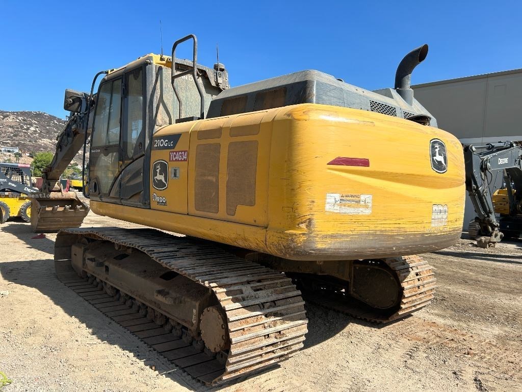 2021 John Deere 210GLC Image 4