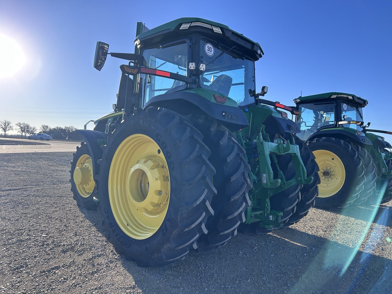 2023 John Deere 7R 230 Image 4