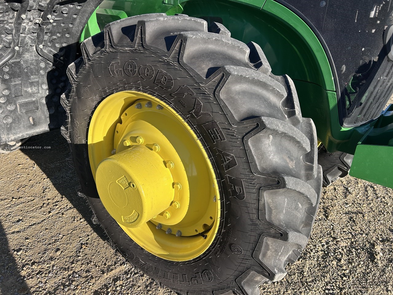 2023 John Deere 7R 230 Image 11