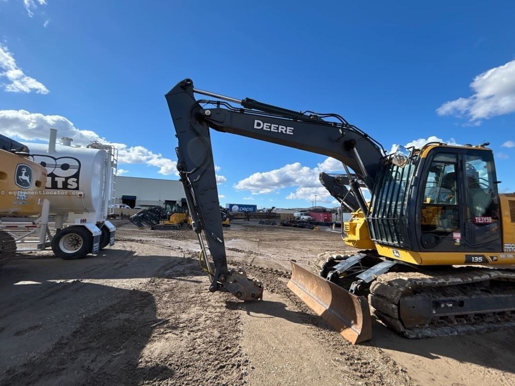 2023 John Deere 135 P Image 10