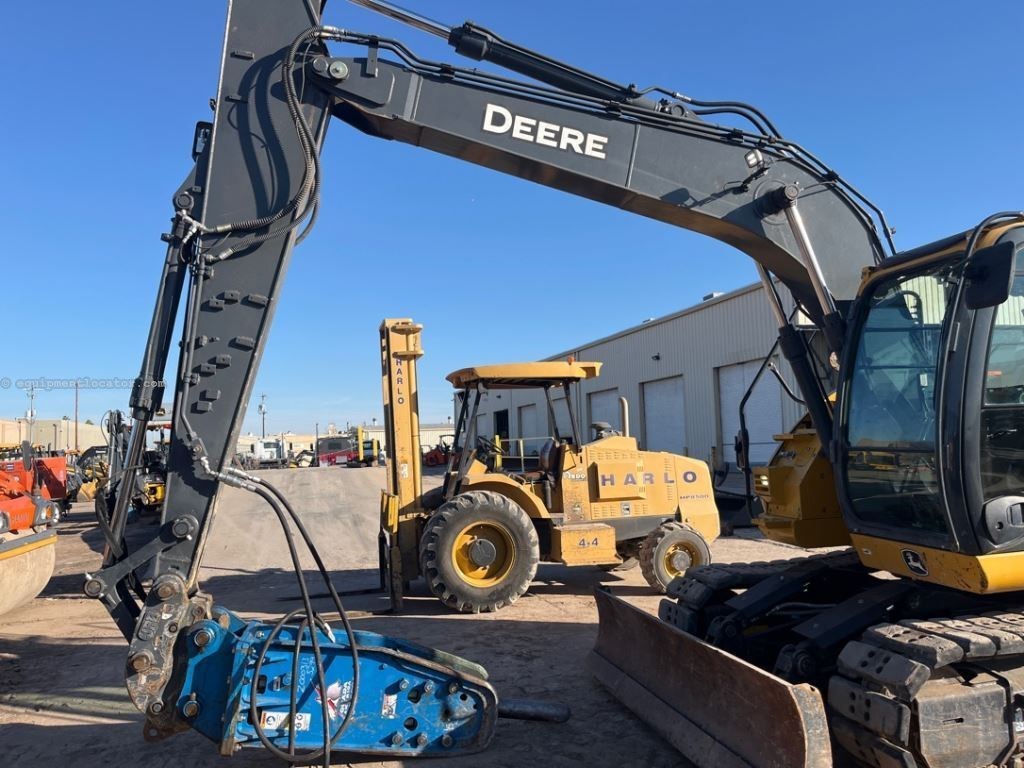 2023 John Deere 135P Image 10