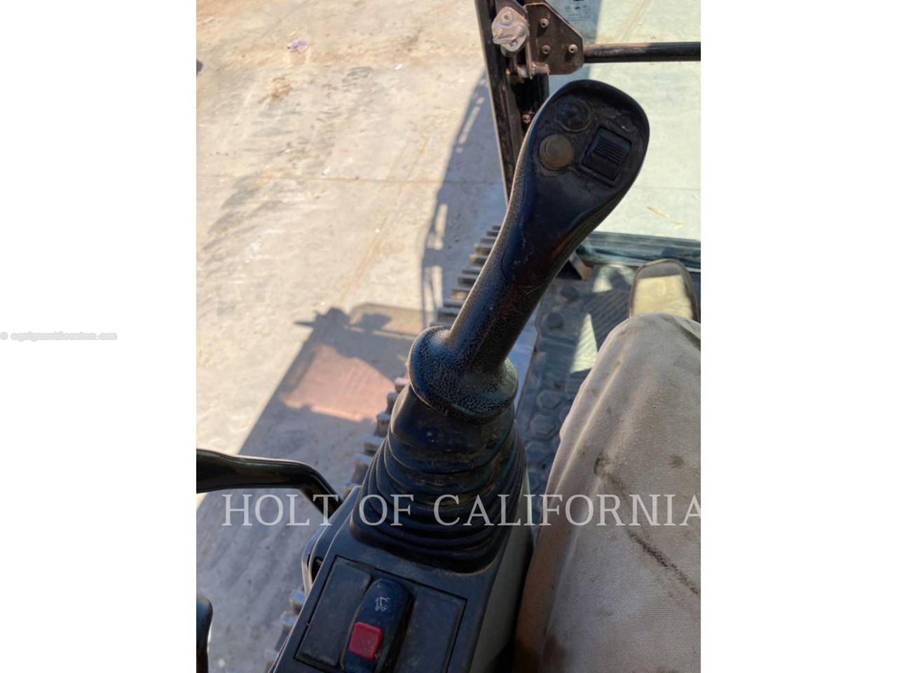 2023 Caterpillar 352VG 3W Image 10