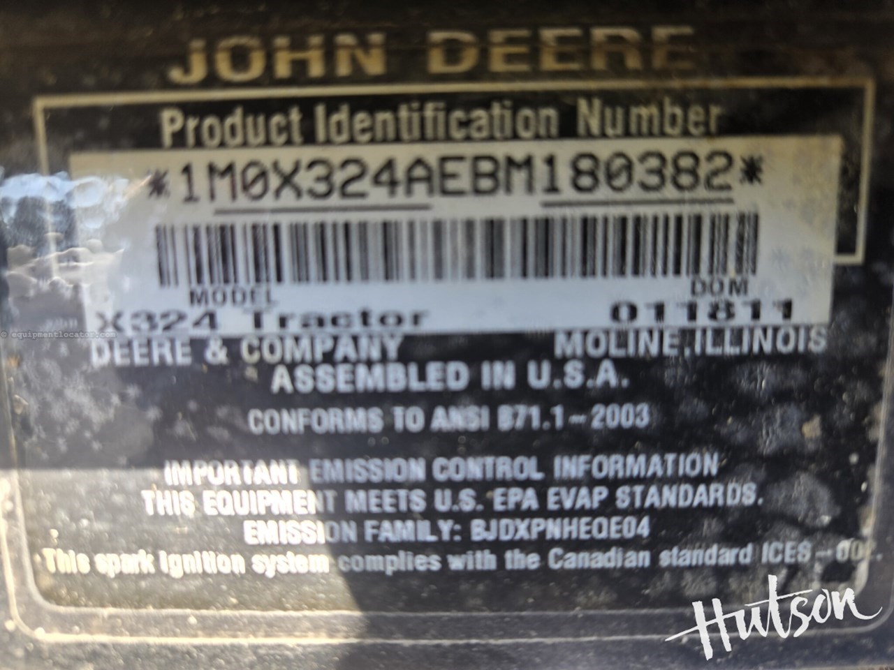 2011 John Deere X324 Image 6