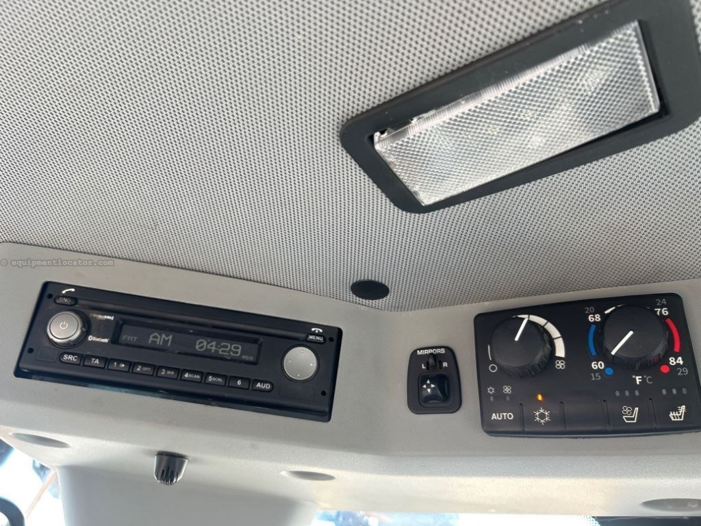 2021 John Deere 544P Image 48