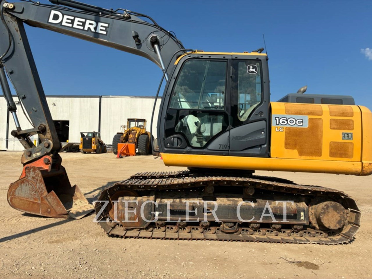 2017 John Deere 160GLC Image 10