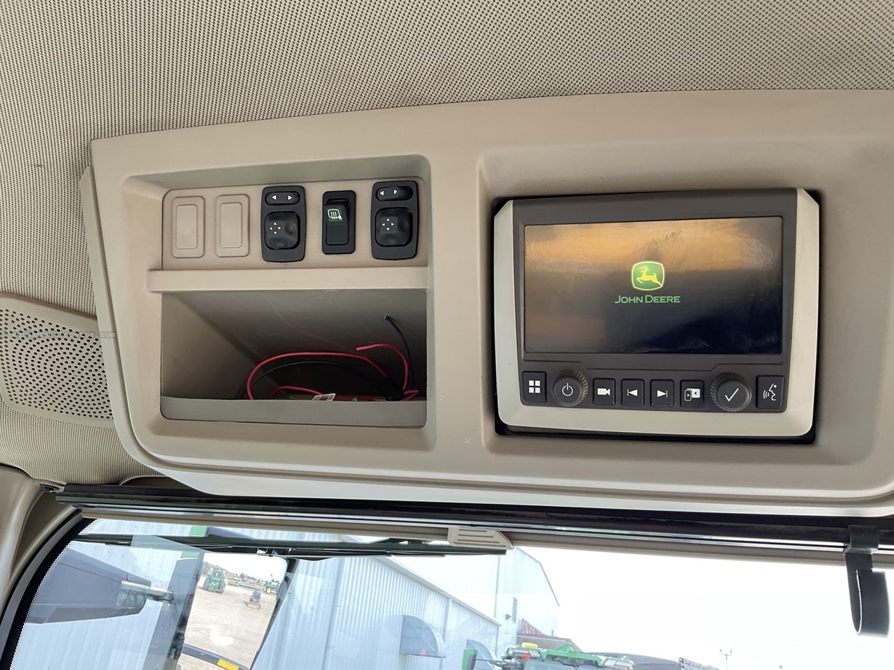 2023 John Deere 8R 410 Image 33