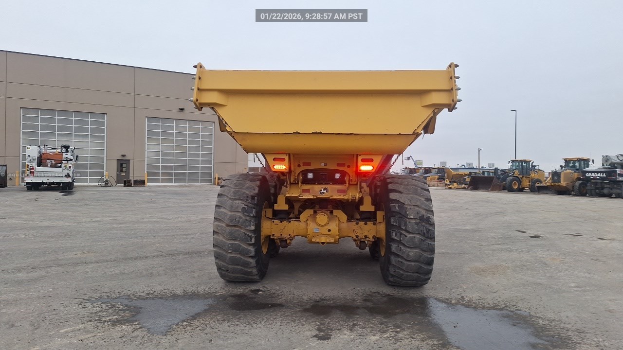 2022 John Deere 260E Image 4