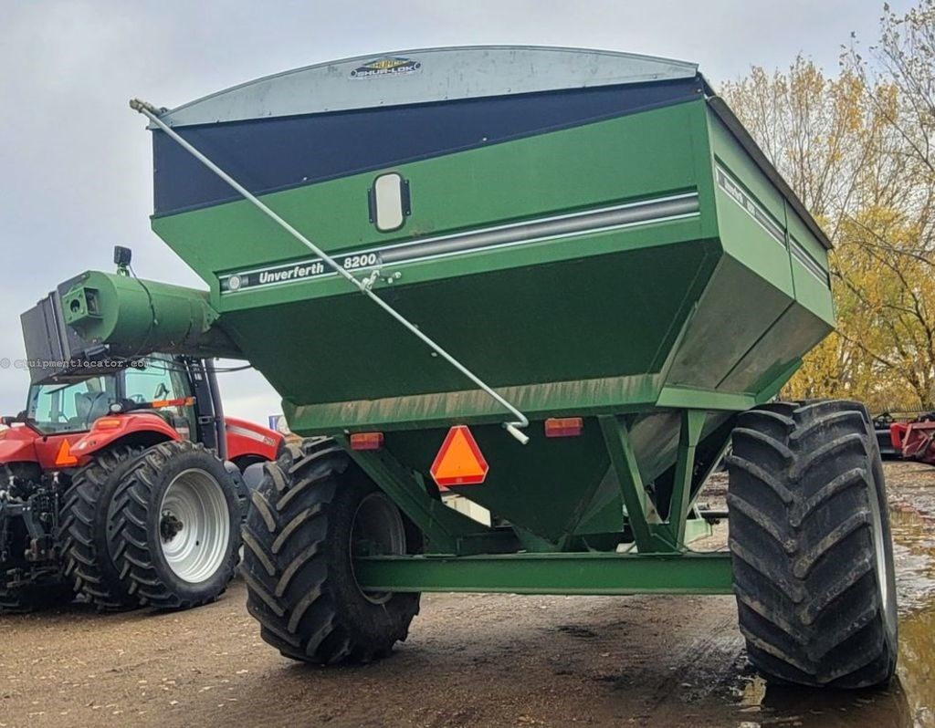 2004 Unverferth 8200 Image 4