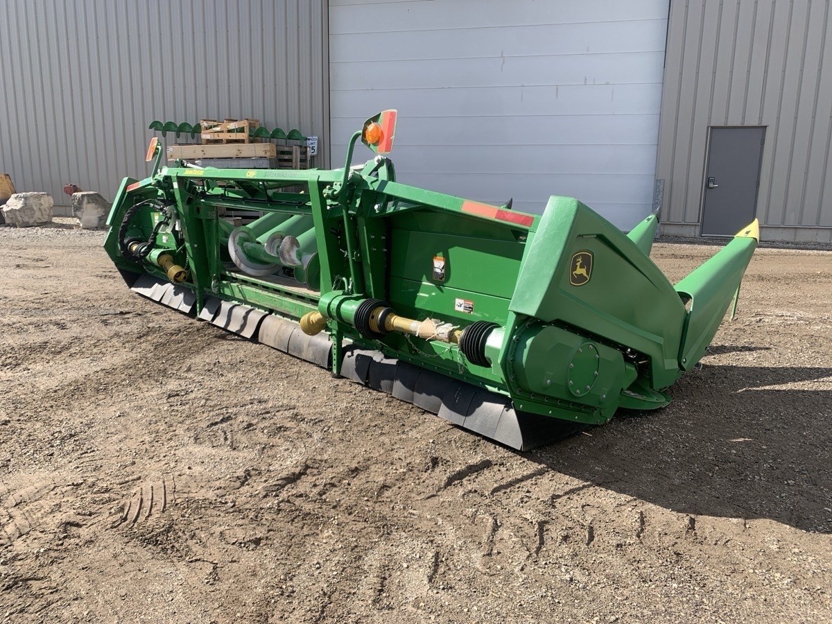 2023 John Deere C8F Image 4