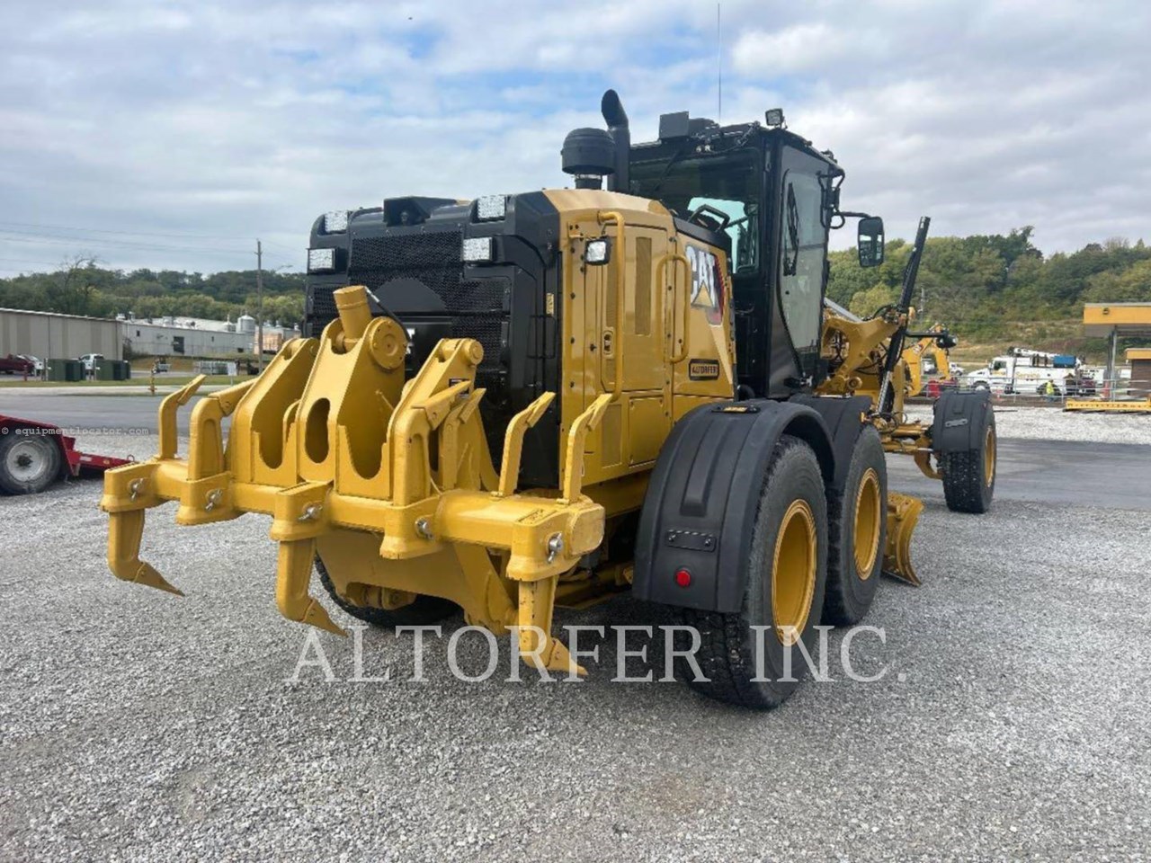 2023 Caterpillar 150-15AWD Image 6