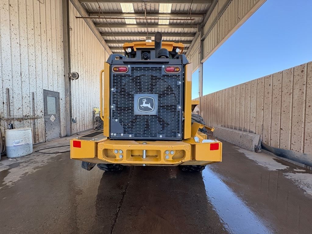 2023 John Deere 544P Image 4