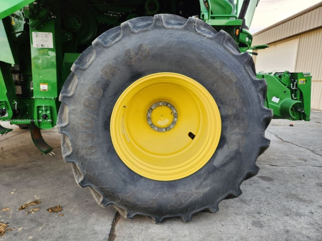 2024 John Deere S780 Image 30