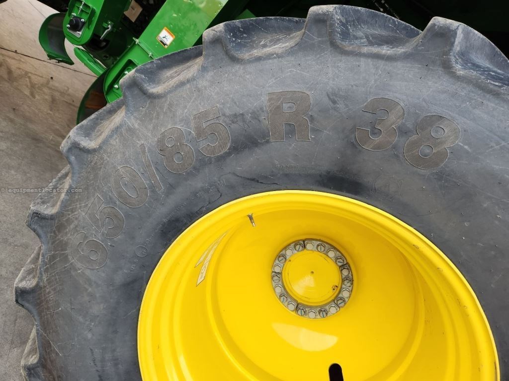 2024 John Deere S780 Image 32