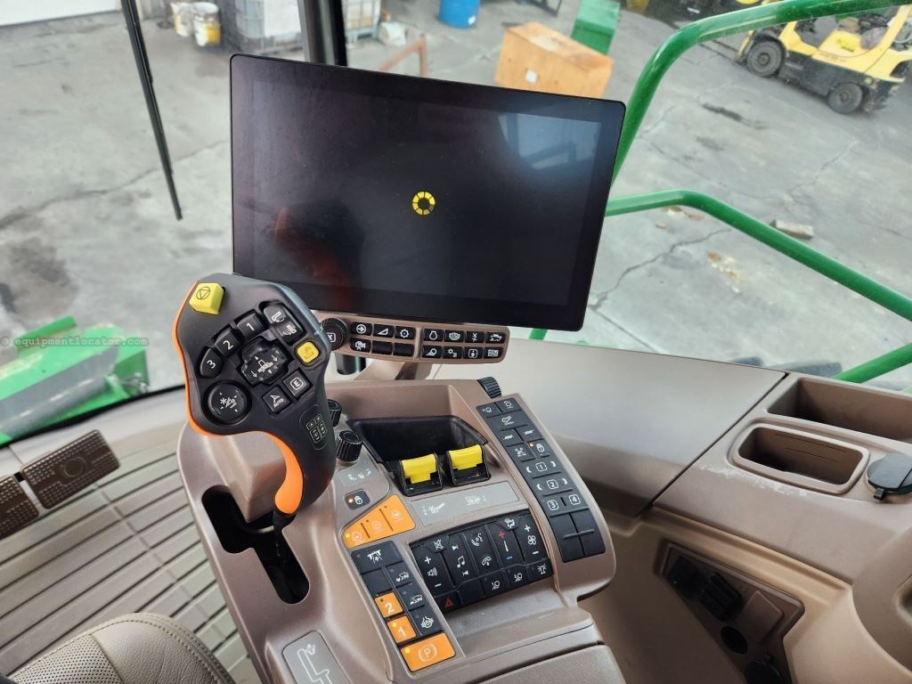 2024 John Deere S780 Image 44