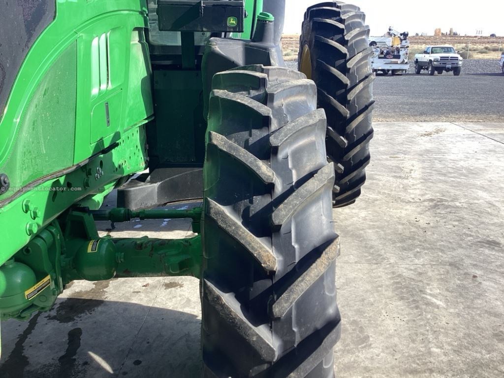 2022 John Deere 6175R Image 27