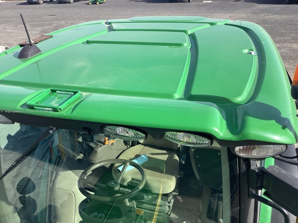 2022 John Deere 6175R Image 34