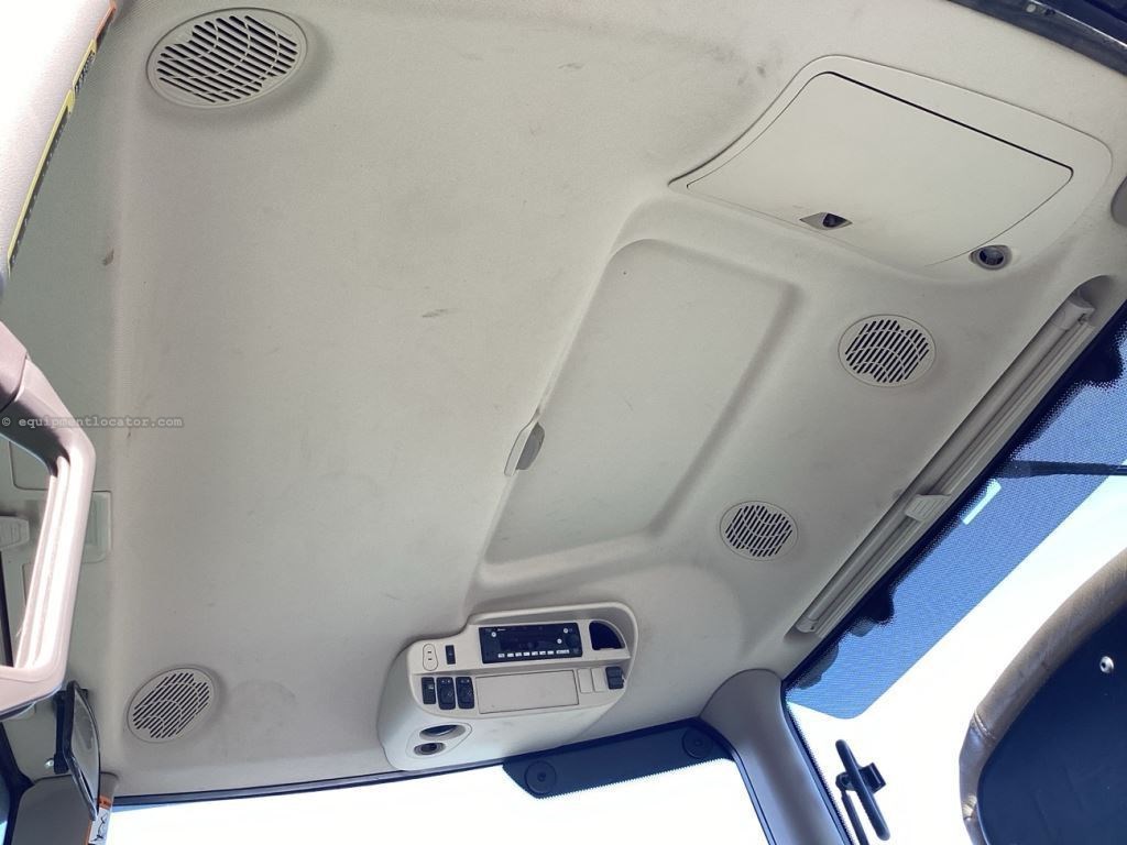 2022 John Deere 6175R Image 36