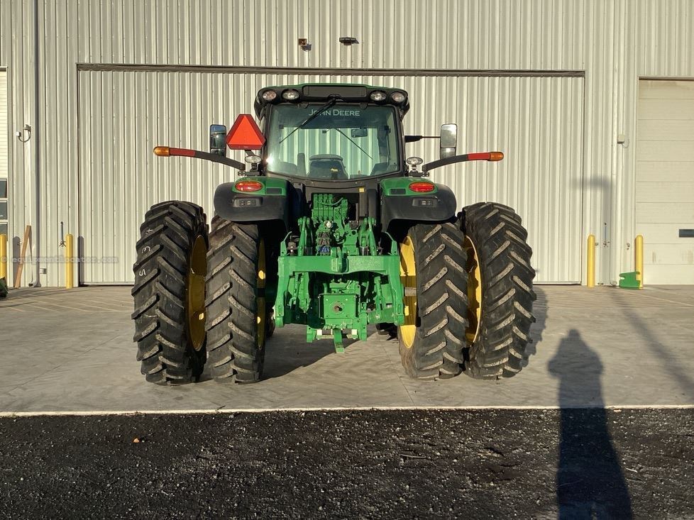 2022 John Deere 6175R Image 4