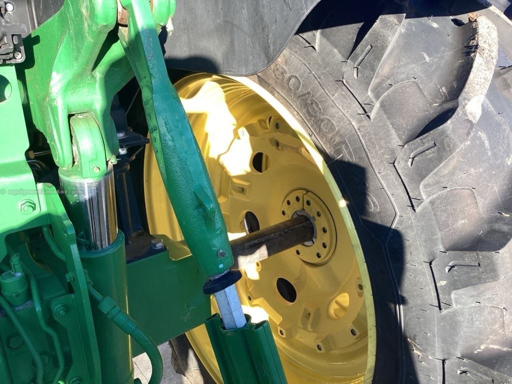 2022 John Deere 6175R Image 20