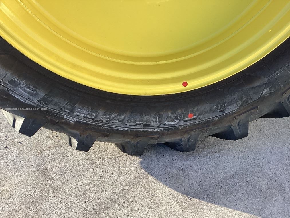 2022 John Deere 6175R Image 30