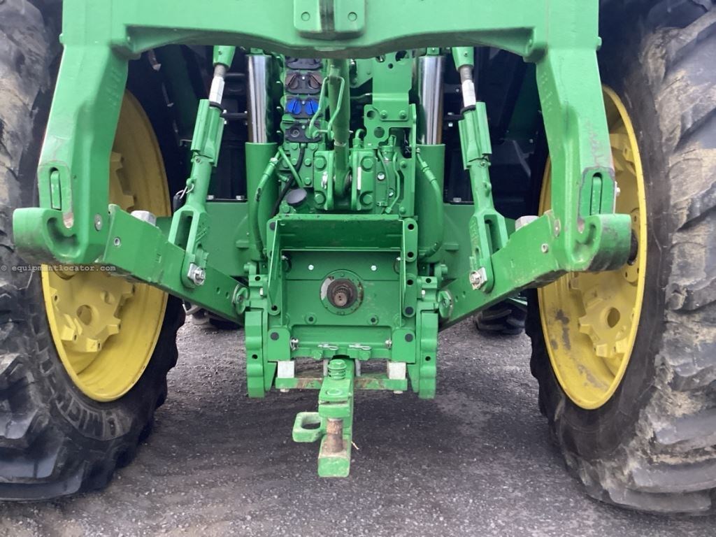 2022 John Deere 6175R Image 18