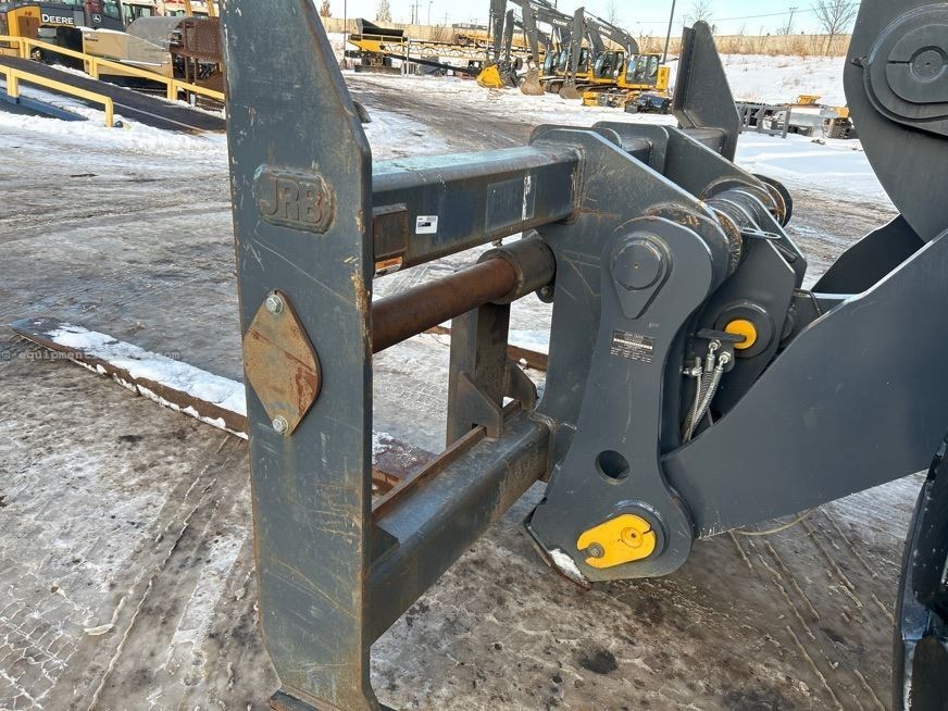 2023 John Deere 744P Image 9