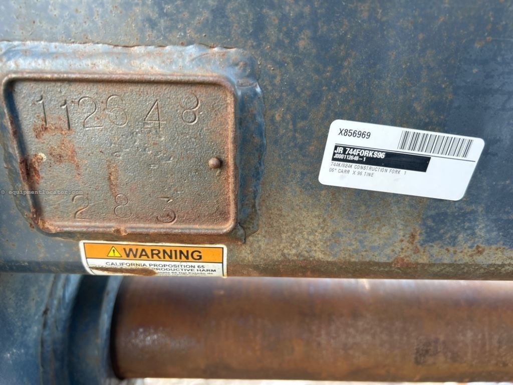 2023 John Deere 744P Image 12