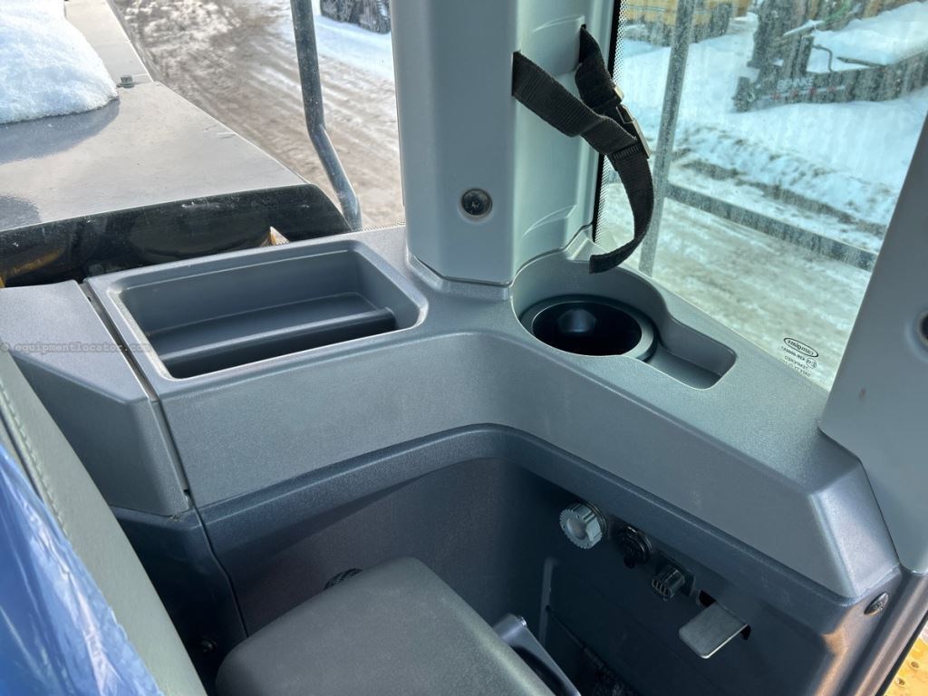 2023 John Deere 744P Image 49