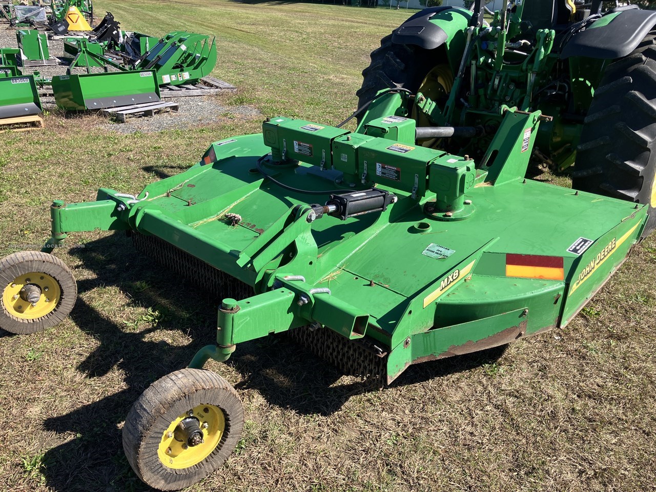 2009 John Deere 5085M Image 9