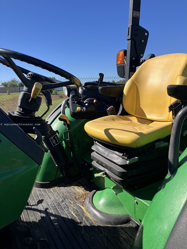 2009 John Deere 5085M Image 14