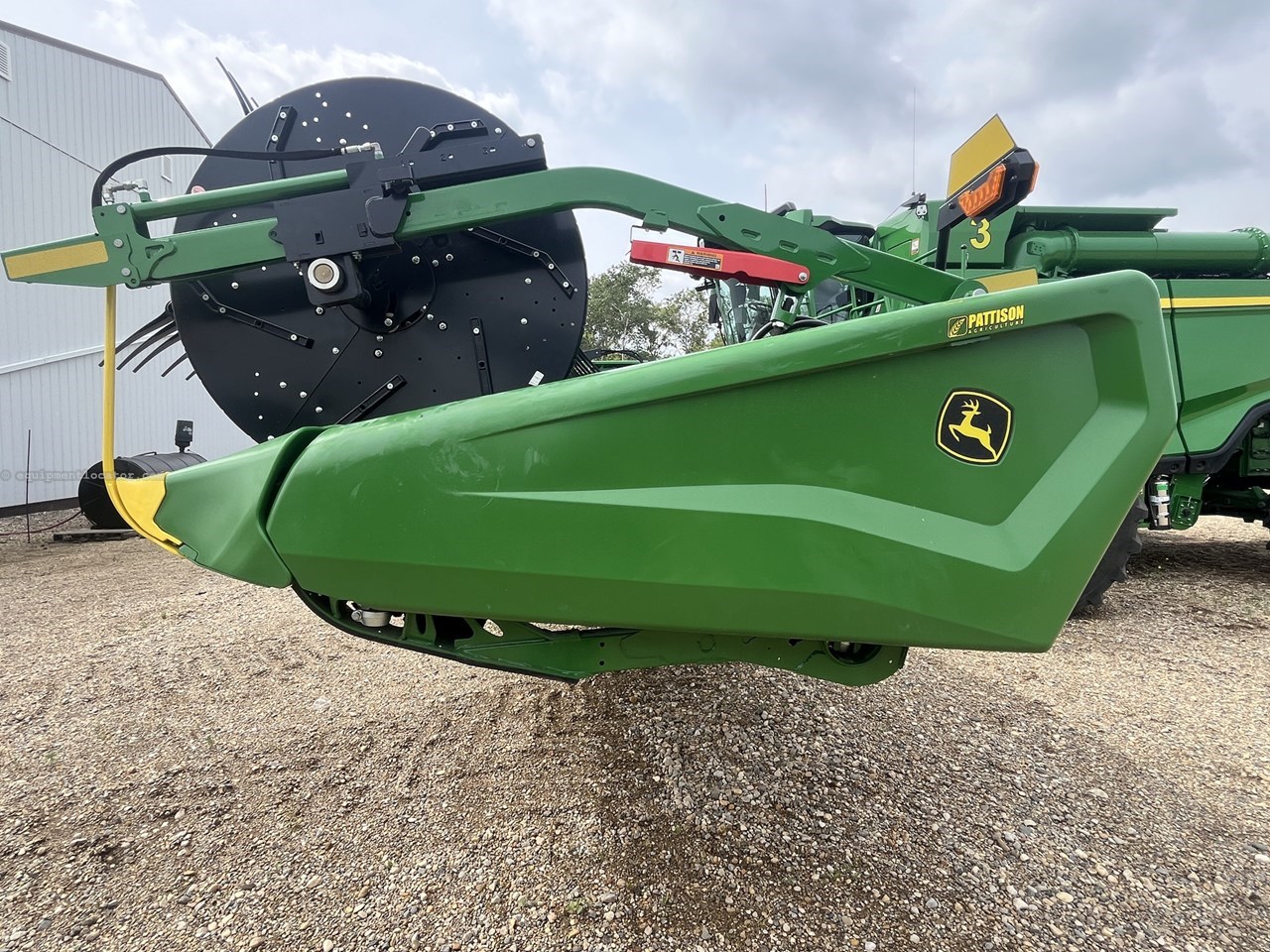 2025 John Deere HDR 40 Image 2