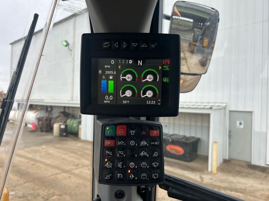 2024 John Deere 544P Image 46