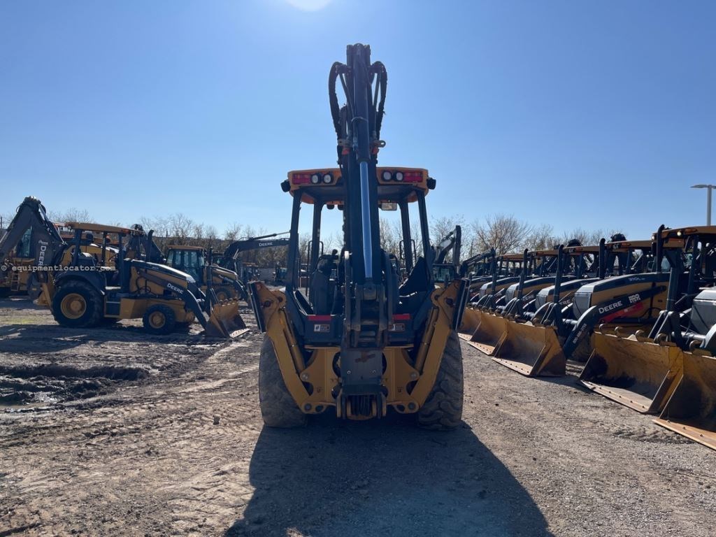 2023 John Deere 310L Image 4