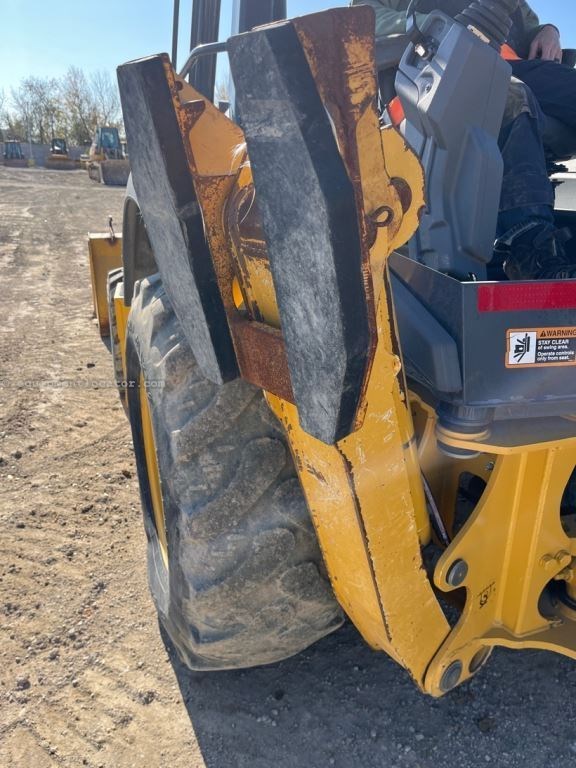 2023 John Deere 310L Image 17