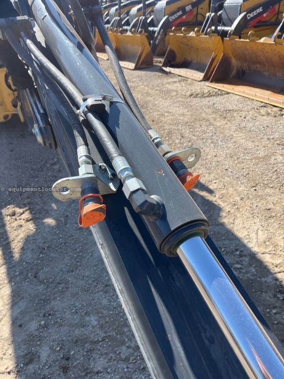 2023 John Deere 310L Image 19