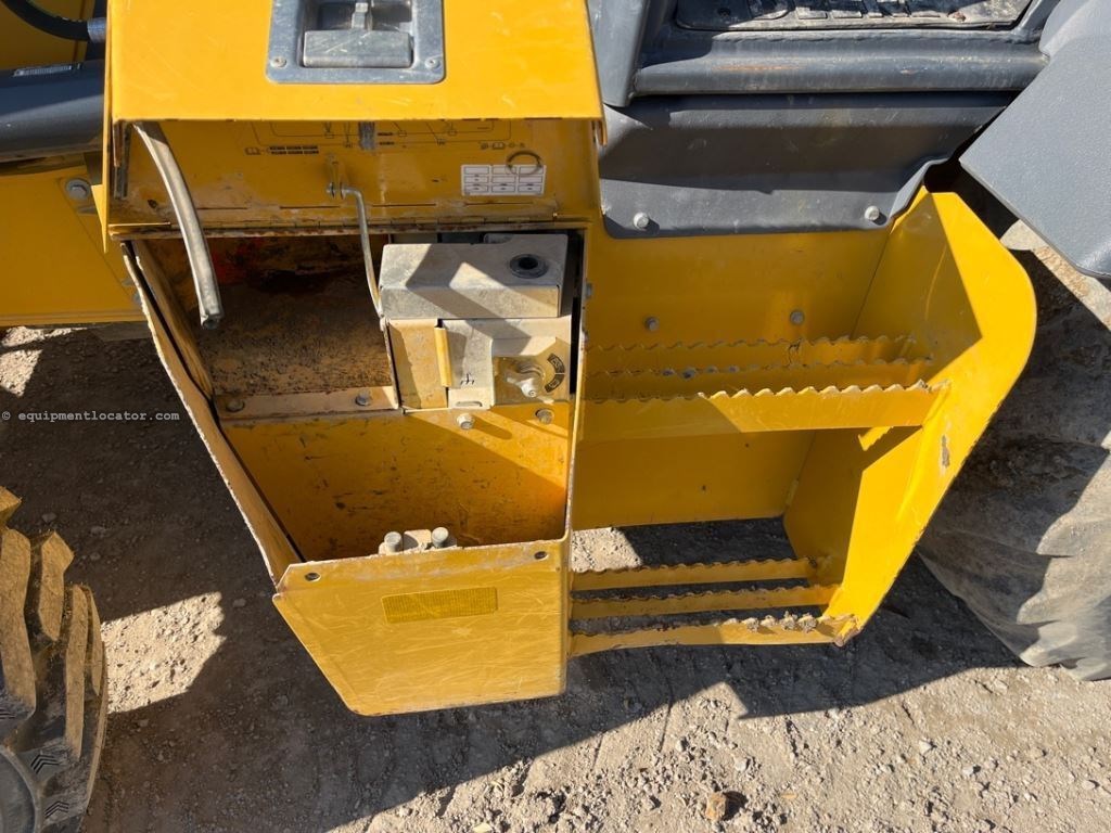 2023 John Deere 310L Image 22