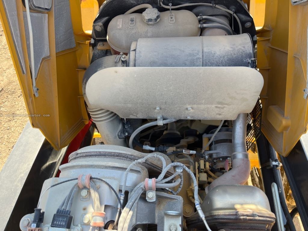 2023 John Deere 310L Image 23